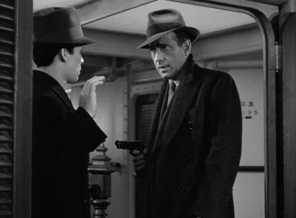 Filmruta med Humphrey Bogart i Across the Pacific